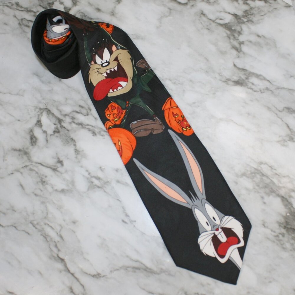 VINTAGE LOONEY TUNES MANIA Necktie Halloween Bugs Bunny Taz Pumpkins Neck Tie